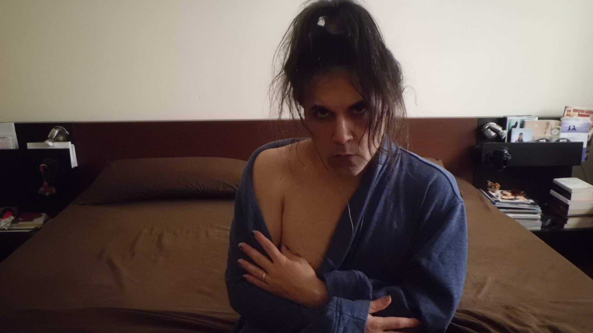 Va in cattedra il docente trans E il preside conferma il posto al professore vestito da donna