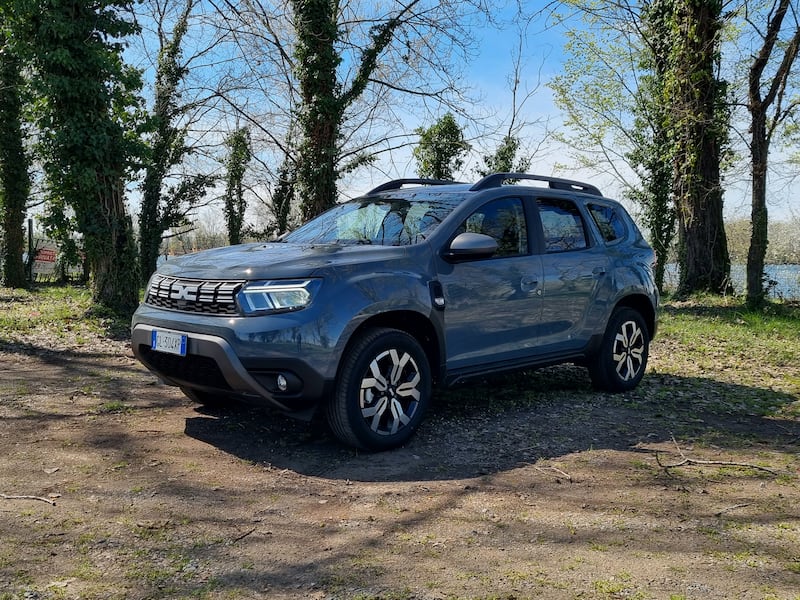 Dacia Duster Journey 2023, guarda le foto 2