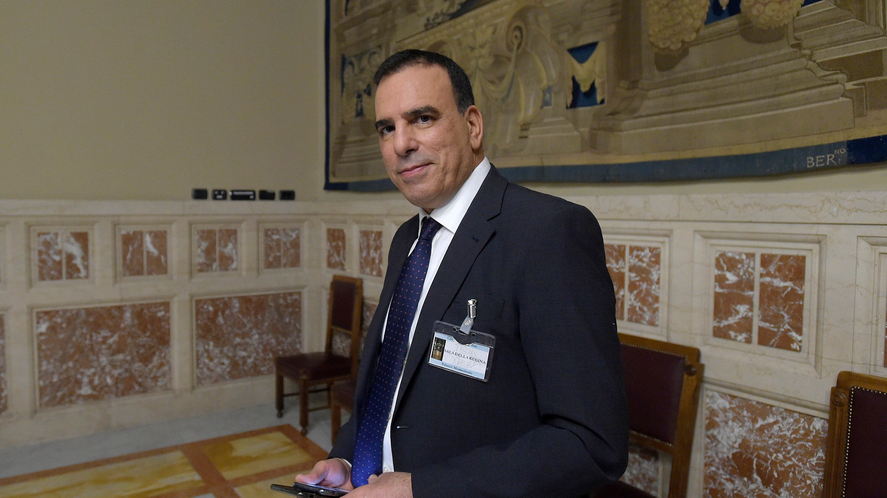 Tim, Cda sfiducia Genish
