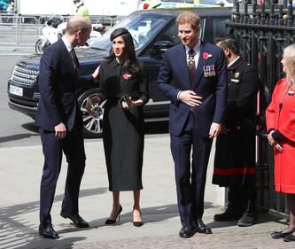 Meghan Markle affettuosa con la Royal Family 8