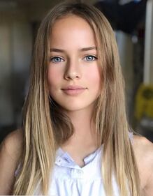 Kristina Pimenova, la baby modella più contesa dagli stilisti 13