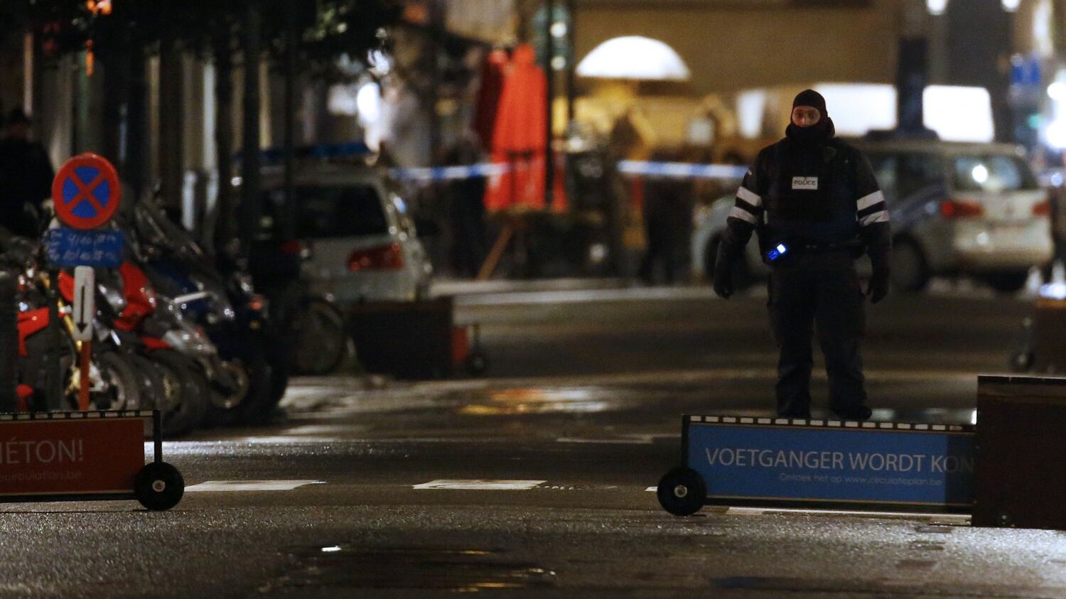 Bruxelles, sedici arresti. Salah ancora in fuga