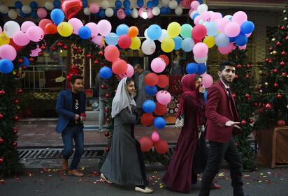 San Valentino nel mondo: la festa degli innamorati in alcuni scatti suggestivi  6