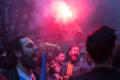 Il Napoli vince lo scudetto e la città impazzisce di gioia 7