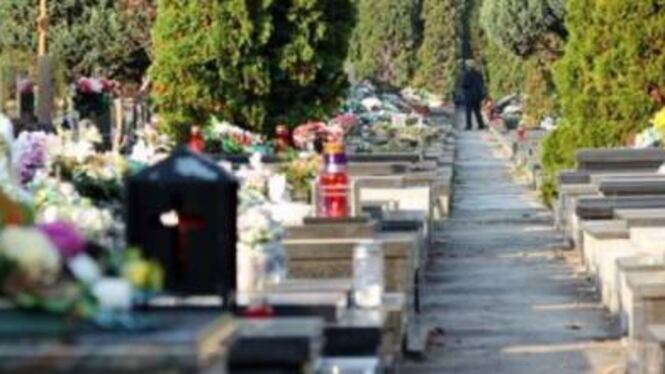 Teramo, muore e le impediscono di riposare assieme al suo amore