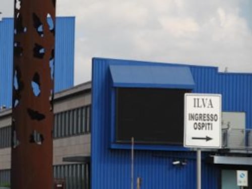 Orrore all'Ilva di Taranto: operaio muore schiacciato