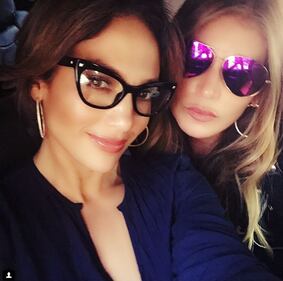 Le star che si fanno più selfie, da Madonna a Kim Kardashian 28