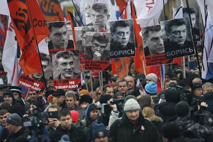 Mosca, migliaia in piazza per Nemtsov 3