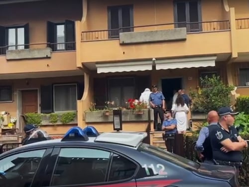 Anziano trovato morto in casa a Saronno: sul corpo ferite da coltello