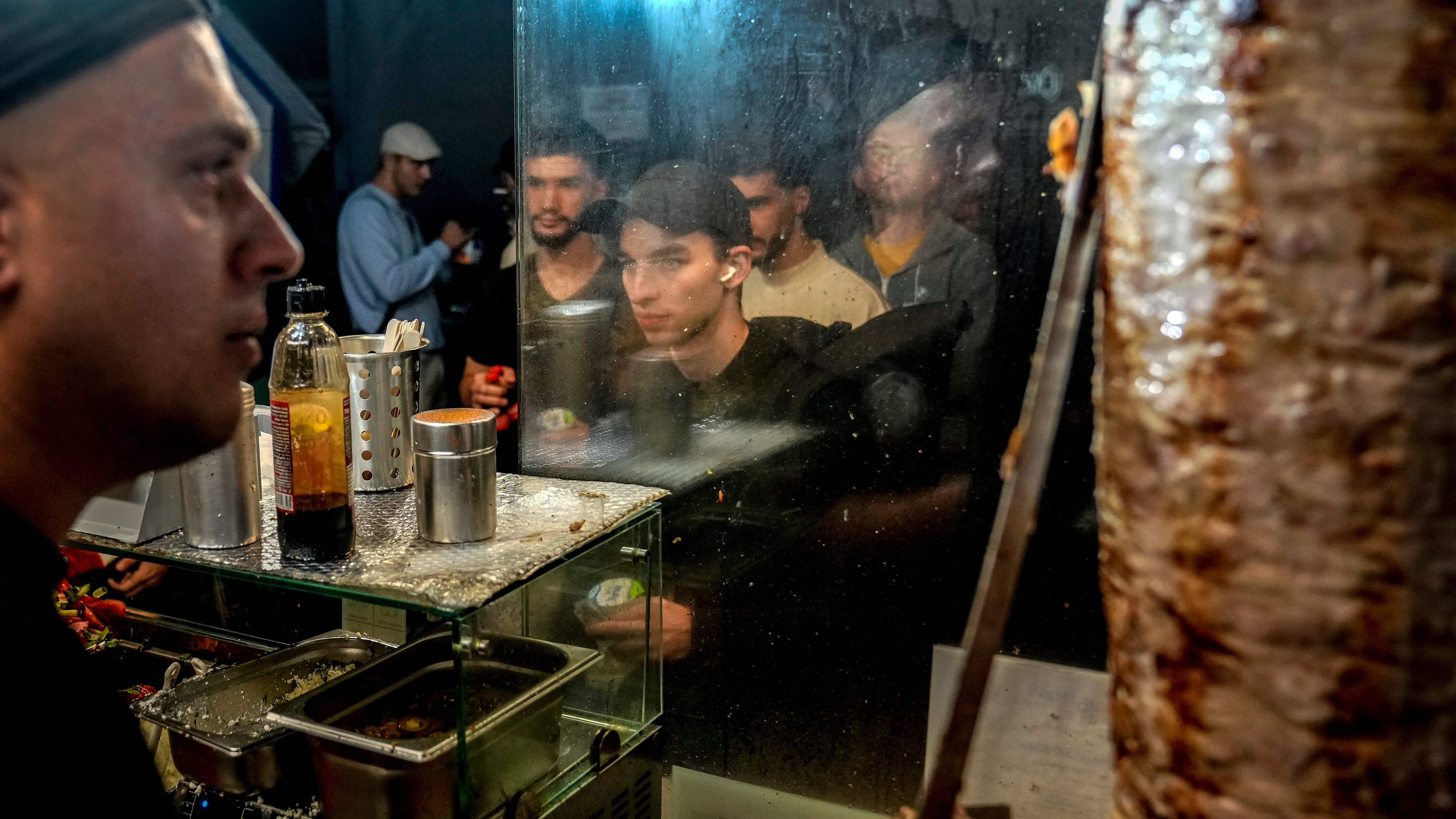 Lo sciopero del kebab: a rischio lo street food favorito dai tedeschi