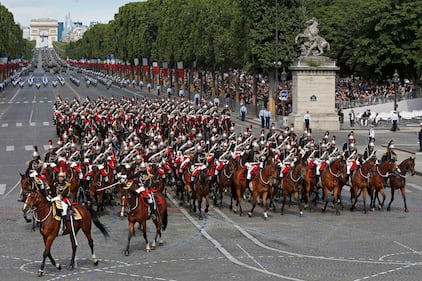 Parigi, parata per la festa del 14 luglio 14