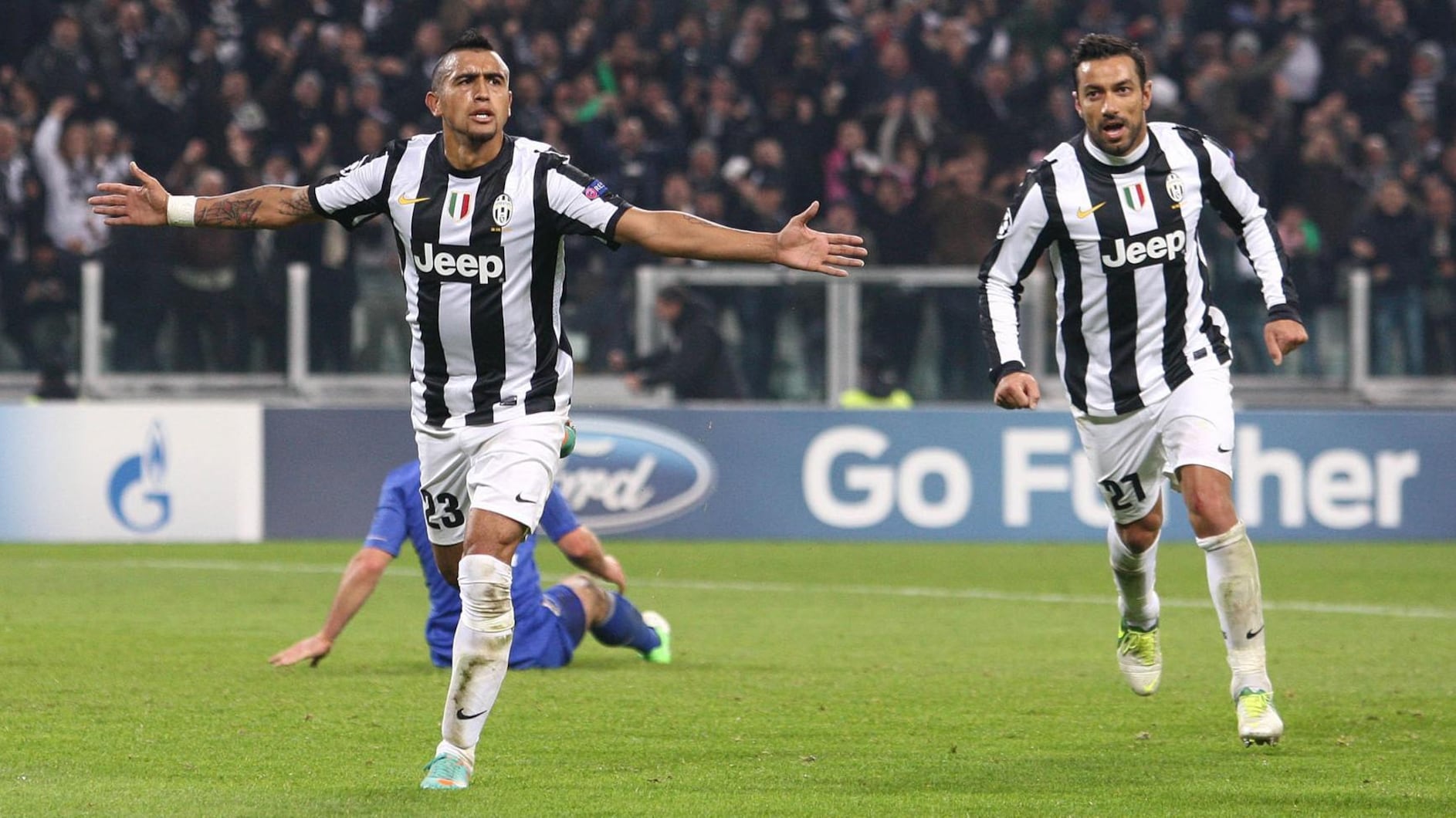 La Juve straccia i campioni d'Europa e può sognare