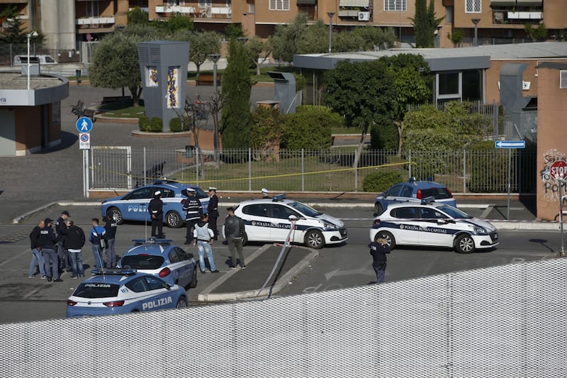 Roma, fiamme in camper di rom: morte tre sorelle 4