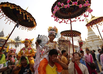 Tailandia, i bambini che saranno monaci buddisti 10