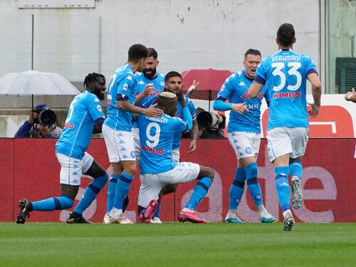Il Napoli scaccia i fantasmi di Firenze