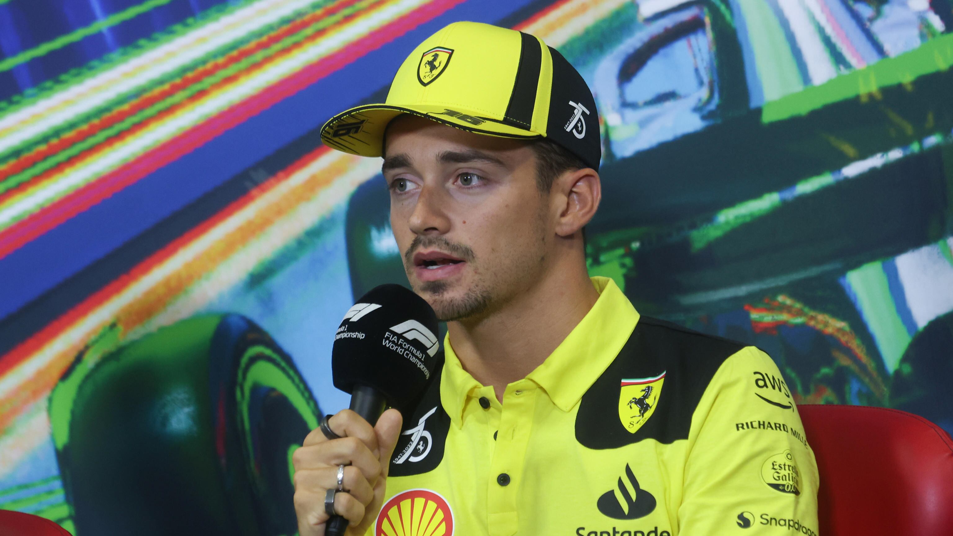 Max e gli altri penalizzati. Così Leclerc prenota la pole
