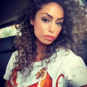 Raffaella Fico manda in delirio i follower su Instagram 6