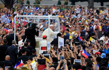 Manila, 7 milioni di fedeli alla Messa del Papa 4