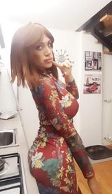 Marika Fruscio bollente per Natale 17