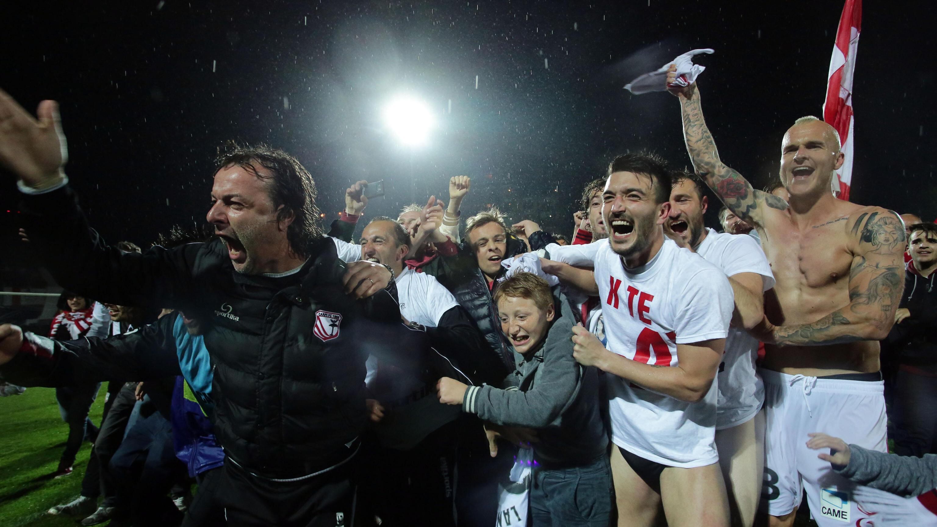 Carpi vola in Serie A: in città esplode la gioia