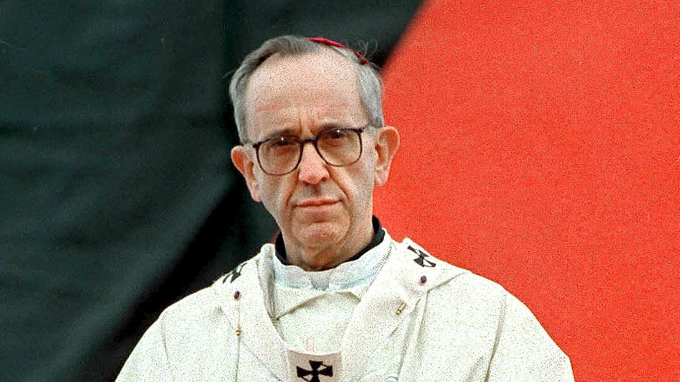 Bergoglio, il gesuita che non voleva essere eletto