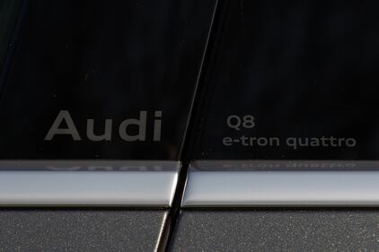 Audi Q8 e-tron sbarca in Italia: guarda le foto 9