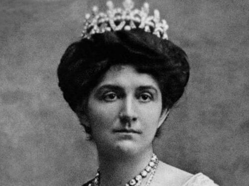La regina Elena torna in Italia Rientrata la salma a Mondovì