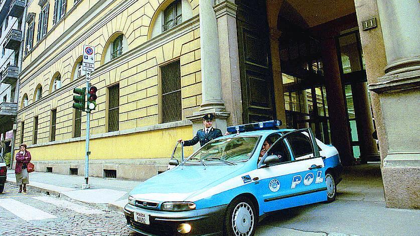 Denunciato il «corvo» della questura