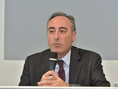 Arriva il primo sblocco: l'ora d'aria per i bimbi. Lite Governo-Lombardia