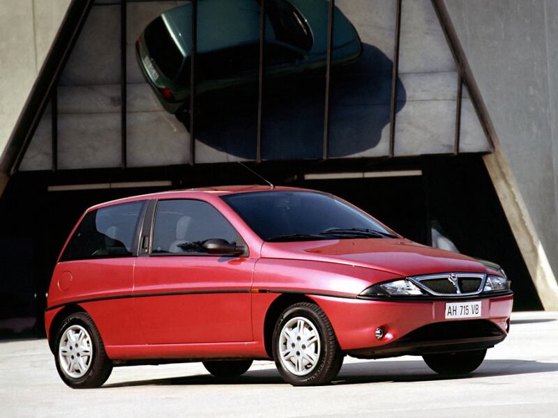 Lancia Y, guarda la gallery 8