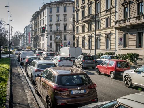 Incentivi del Comune per le auto inquinanti. "È solo un contentino"