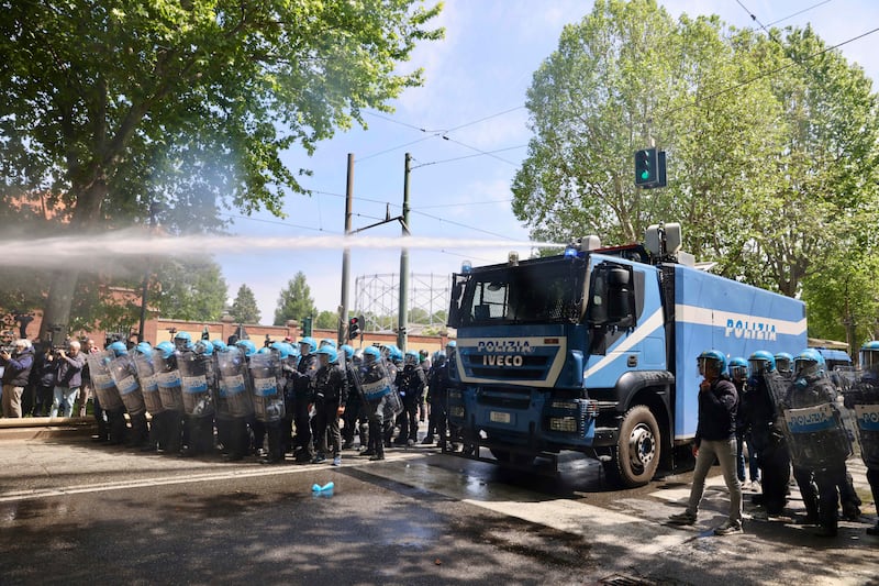 Torino, le foto delle violenze 2