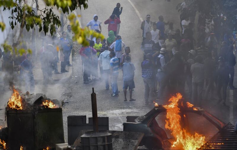 Venezuela, violente proteste contro Nicolas Maduro 3