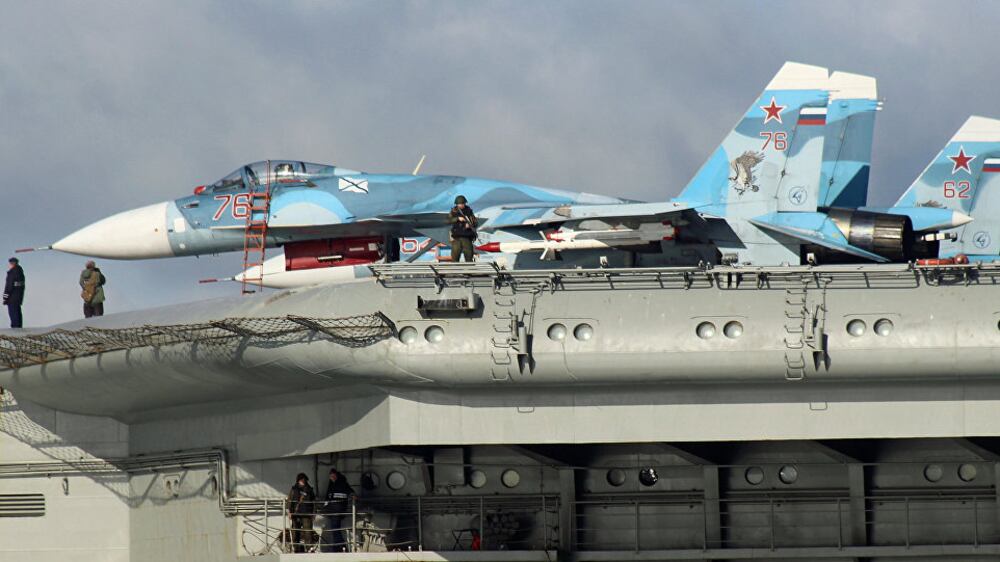 La portaerei Admiral Kuznetsov lascia la Siria e ritorna in Russia