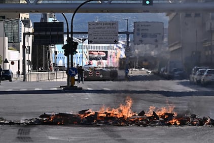 Protesta al porto di Genova: pro Pal bloccano tutto 11