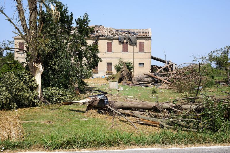 L'Italia spaccata in due, ecco gli effetti del maltempo: le immagini dalle Regioni 4