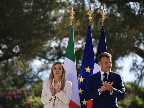 Vertice Italia-Francia, Macron: "Noi partner naturali". Meloni: "Siamo due grandi nazioni con interessi convergenti"