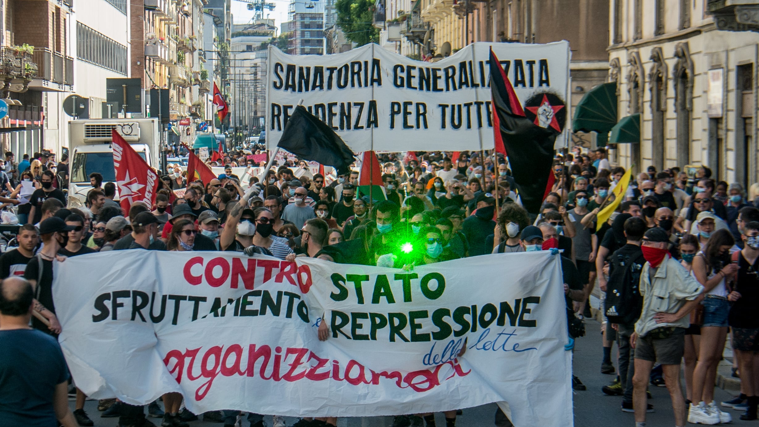 Centri sociali: solito fango sul Pirellone