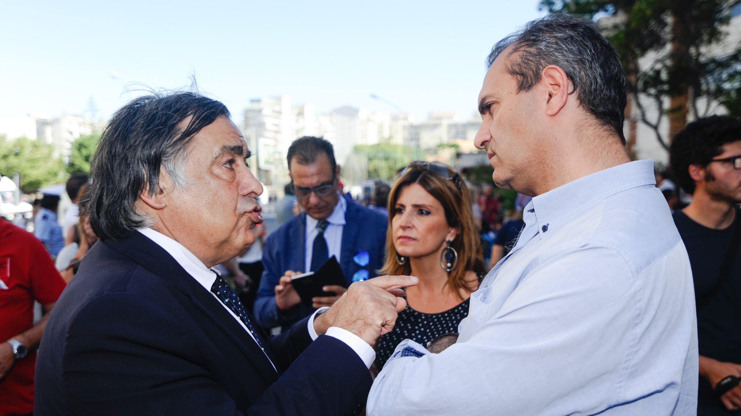 I sindaci si ribellano al blitz del Viminale "Inutile scavalcarci"
