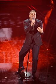 Sanremo 2020, le foto dei momenti più belli della seconda serata 1