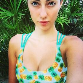 Cristel Carrisi, sexy figlia d'arte 19