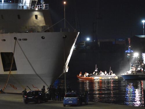 Diciotti, concluso lo sbarco: migranti accolti da Albania, Irlanda e Chiesa
