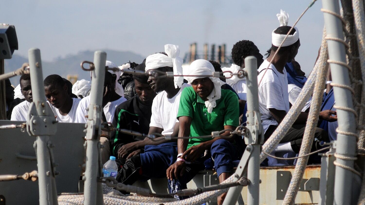 Migranti, sbarchi continui: sono oltre 300 da fine maggio