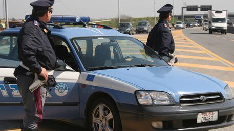 Vicenza, tre immigrati minacciano una donna: "Dacci i soldi o non esci di casa"