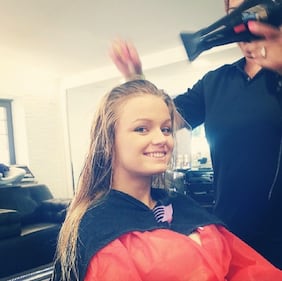 Mercedesz Henger, sexy come la mamma Eva 8