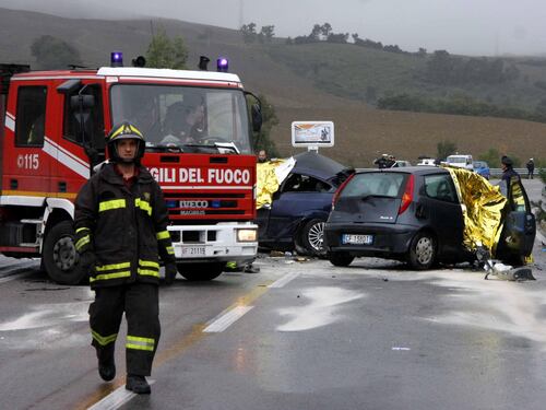 Tragedia sulla Palermo-Sciacca Cinque morti, tra cui un bimbo