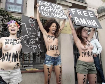 Femen nude: le foto delle proteste 17
