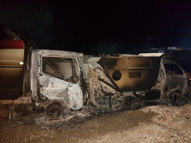 Oltre 40 mezzi per la raccolta dei rifiuti distrutti in un incendio a San Giuseppe 2