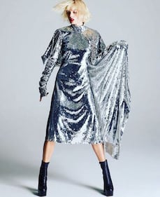 Taylor Swift biondo platino: foto 3