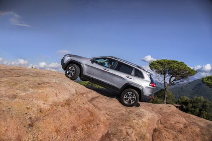 Nuova Jeep Cherokee: 4X4 solo quando serve 10